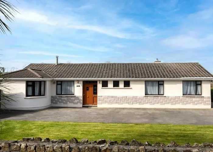 Semesterbostad Quiet Self-catering With Surrounding Lakes