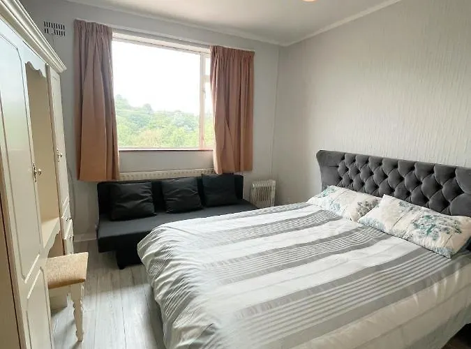 Semesterbostad Quiet Self-catering With Surrounding Lakes *