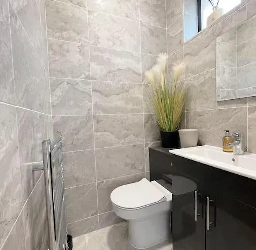 Quiet Self-catering With Surrounding Lakes Сasa de vacaciones Bailieborough